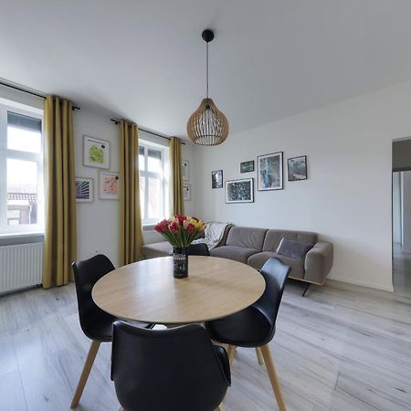 Lovely 2-Bedroom Apartment In Centre Of Pozsony Kültér fotó