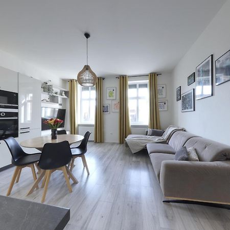 Lovely 2-Bedroom Apartment In Centre Of Pozsony Kültér fotó